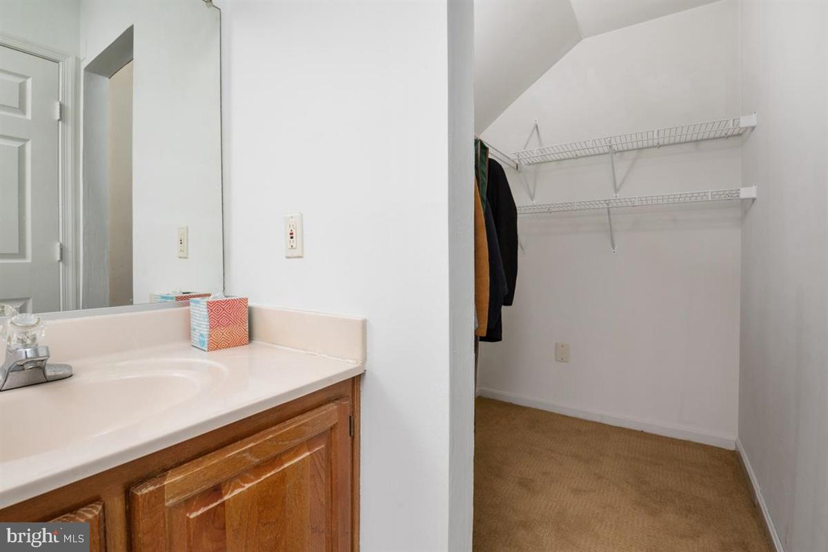 GREENS OF CROFTON - Residential