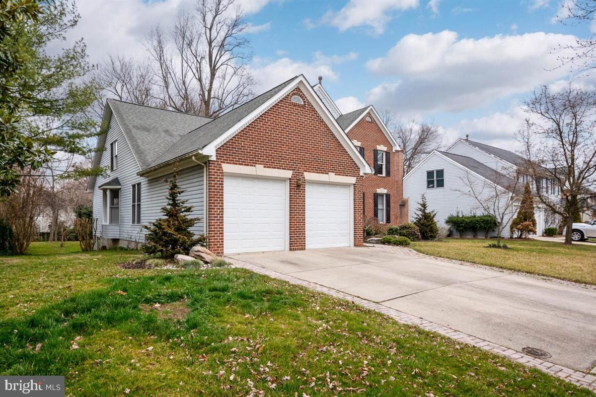 GREENS OF CROFTON - Residential