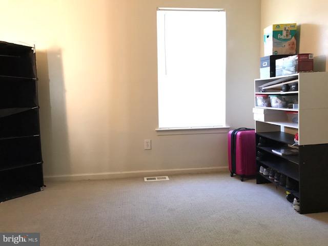 LONDON WOODS - Residential