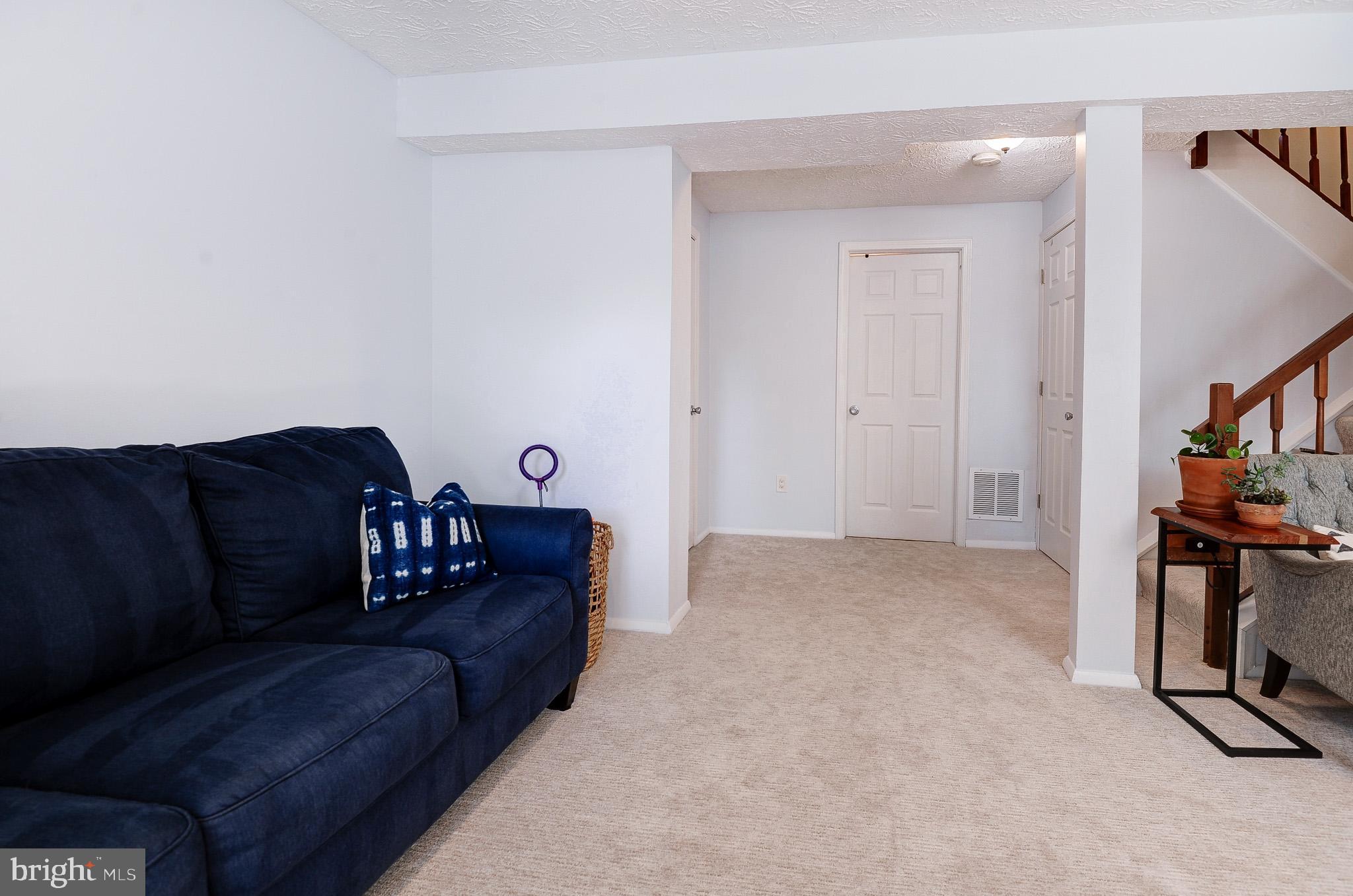 FLINT HILL MANOR - Residential