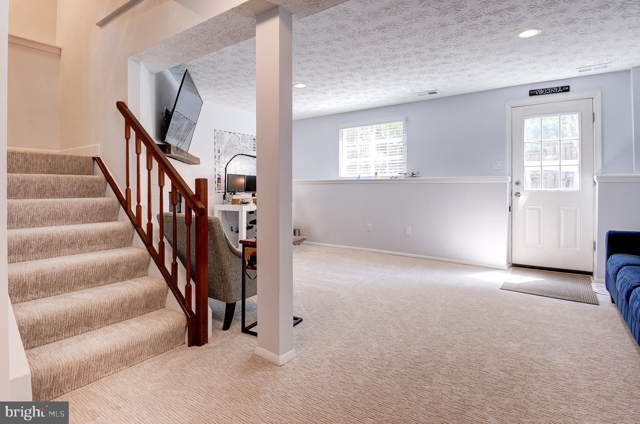 FLINT HILL MANOR - Residential