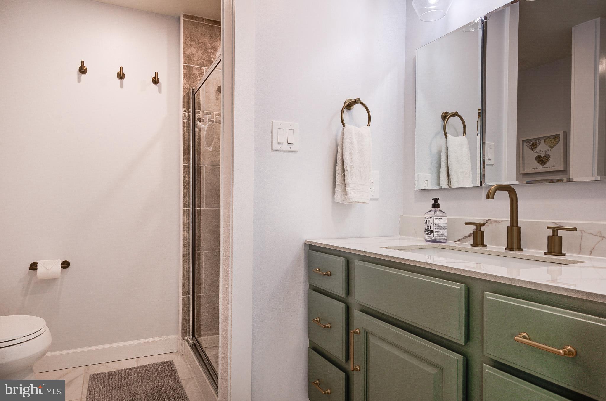 FLINT HILL MANOR - Residential