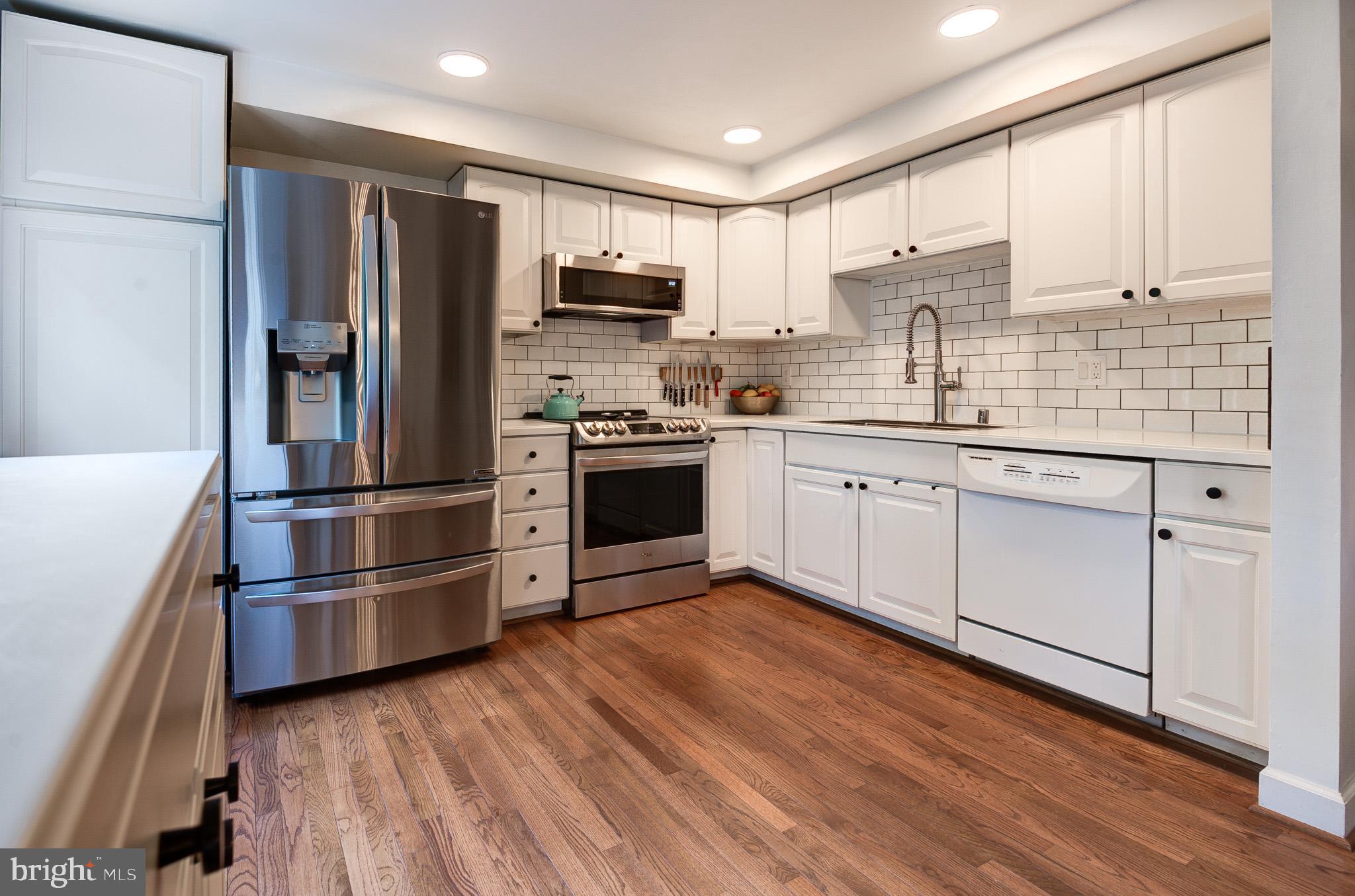 FLINT HILL MANOR - Residential