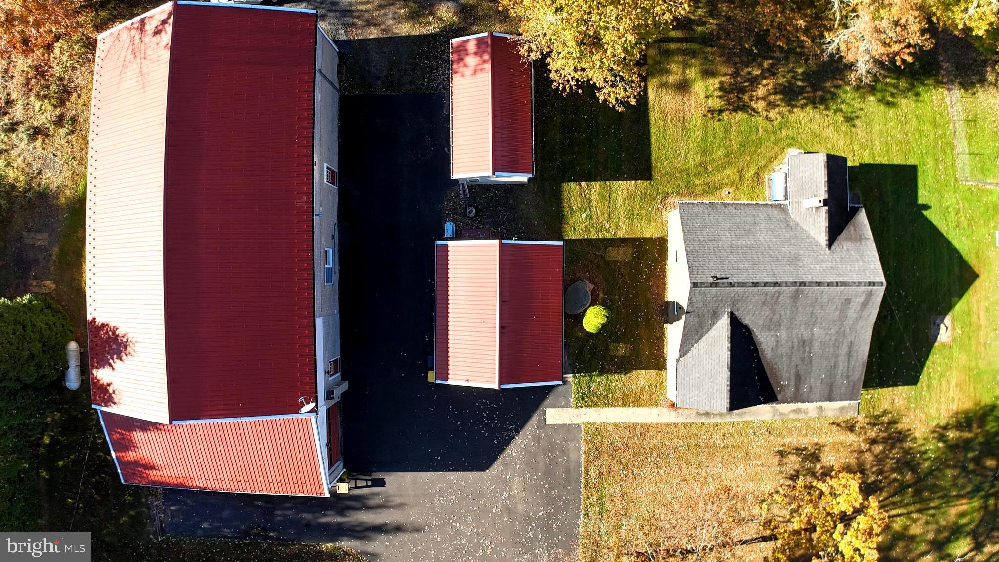 1692 CHESTNUT RIDGE ROAD