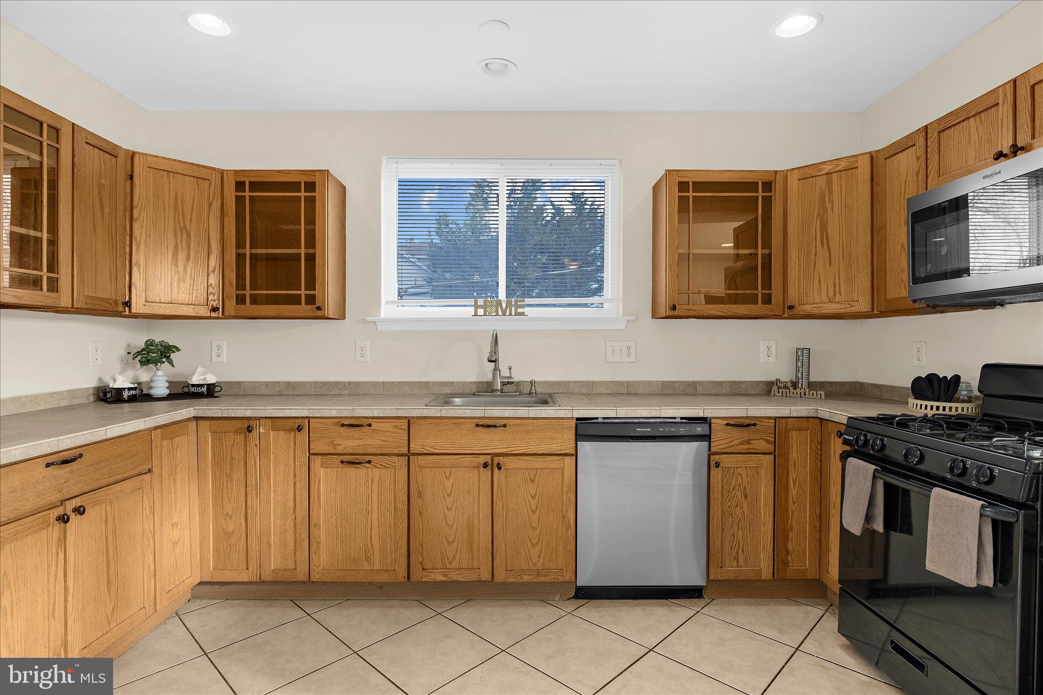 OVERLEA HILLS - Residential