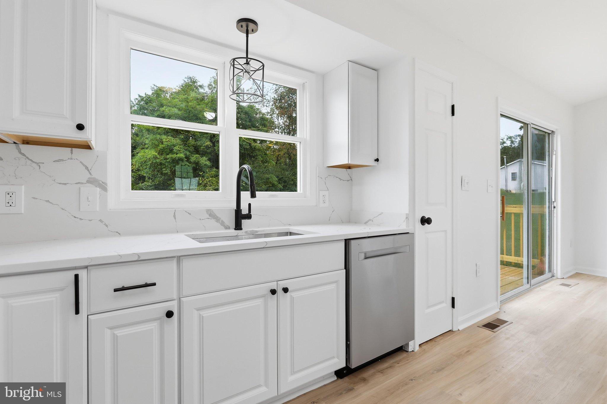 13835 MCINTOSH CIRCLE