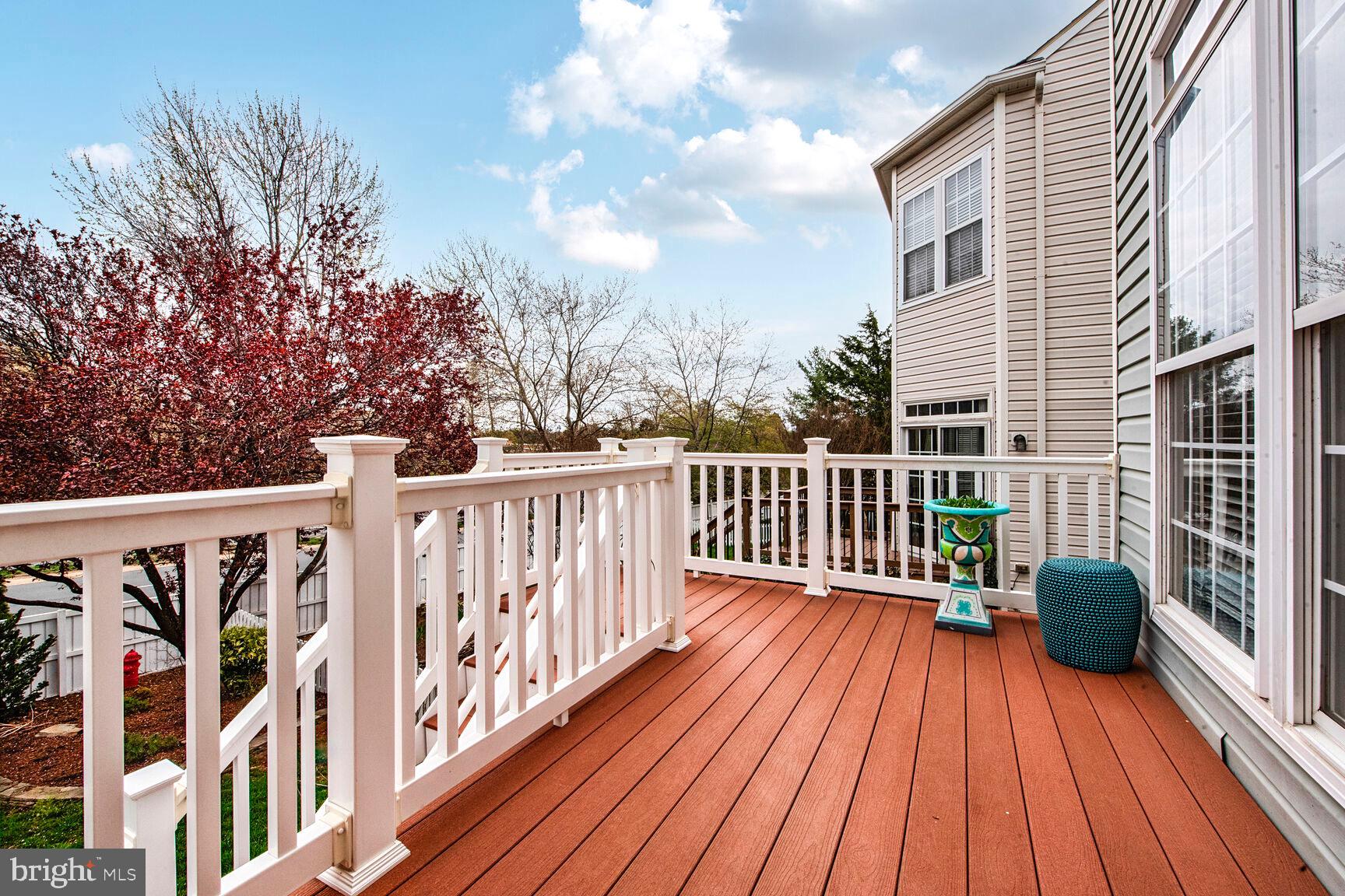 SIGNATURE AT BROADLANDS - Residential