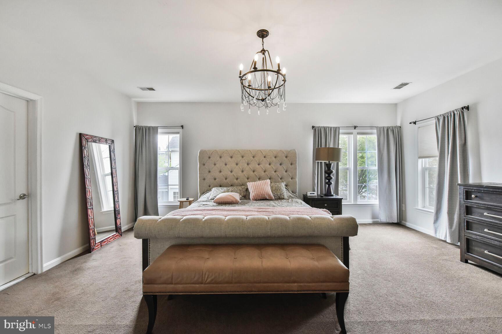 SIGNATURE AT BROADLANDS - Residential