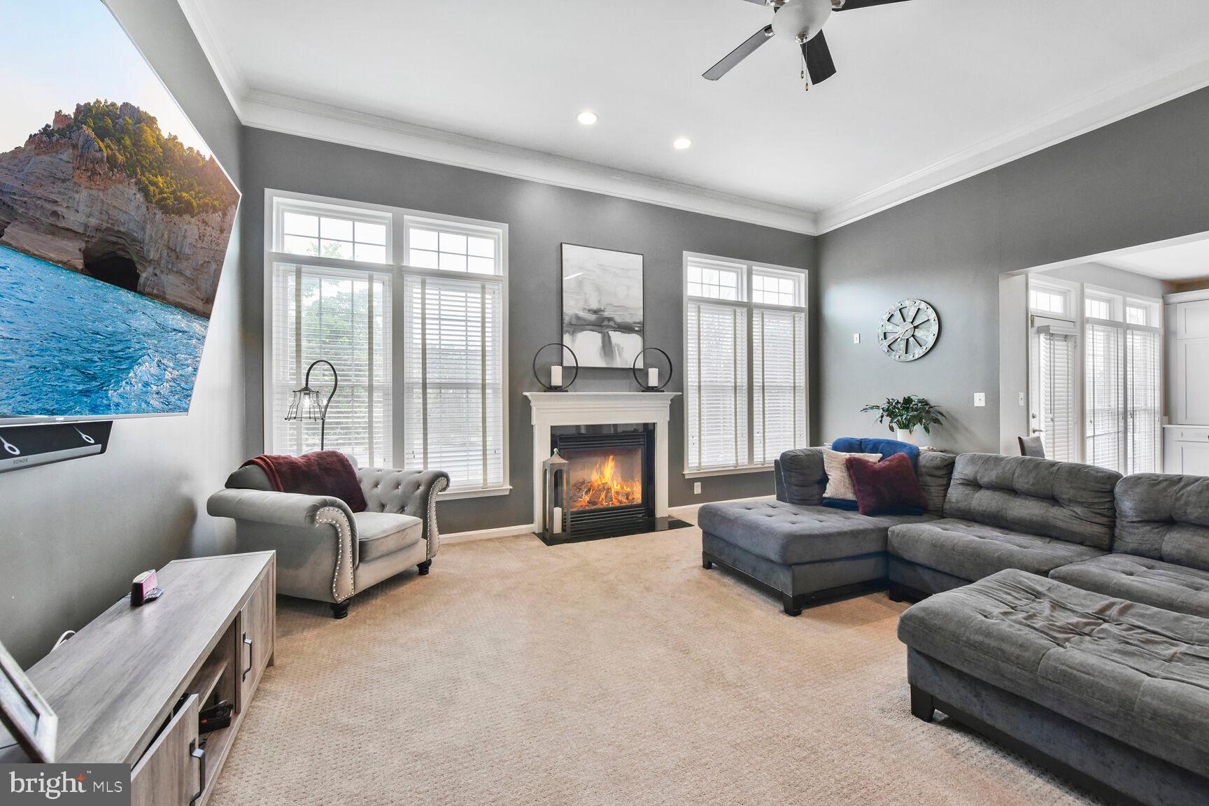 SIGNATURE AT BROADLANDS - Residential