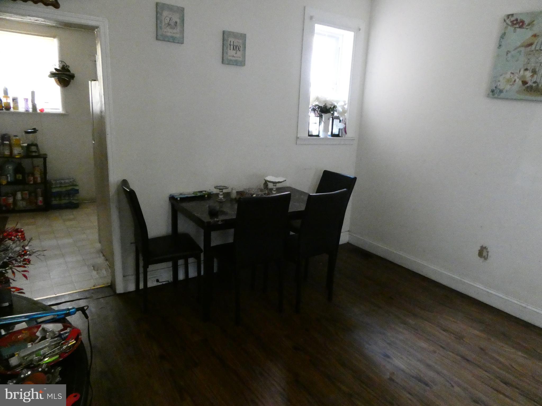 KENSINGTON - Residential