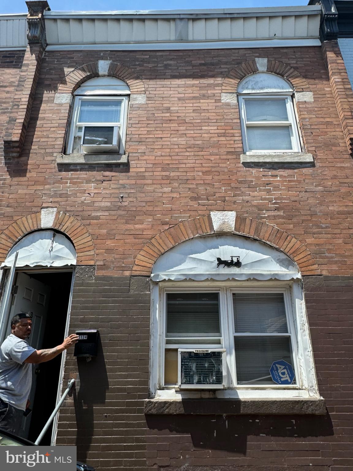 KENSINGTON - Residential