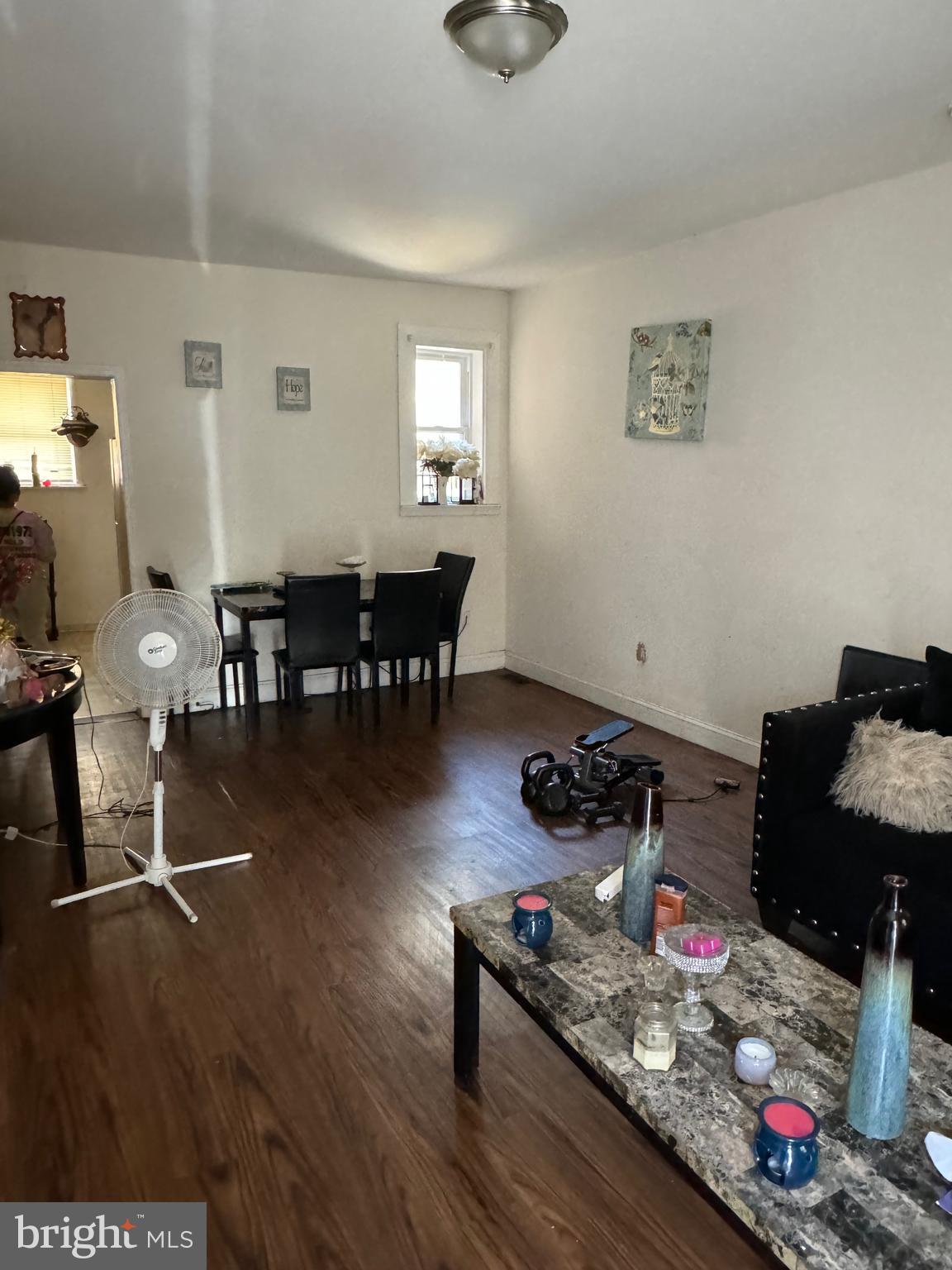 KENSINGTON - Residential