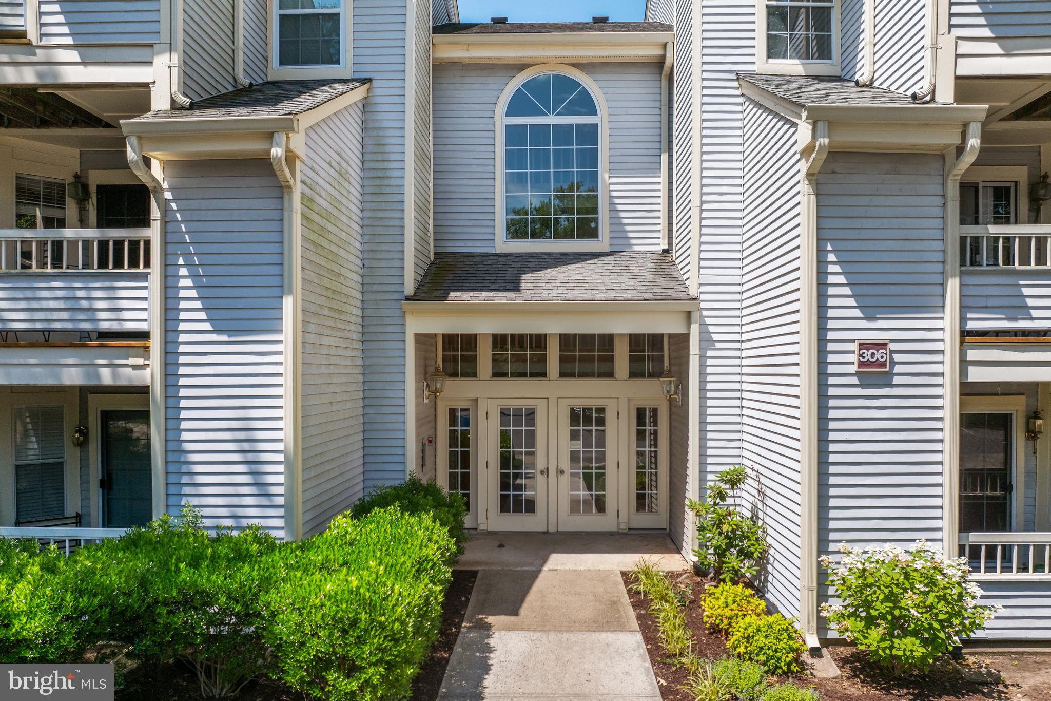 306 TRINITY COURT 12