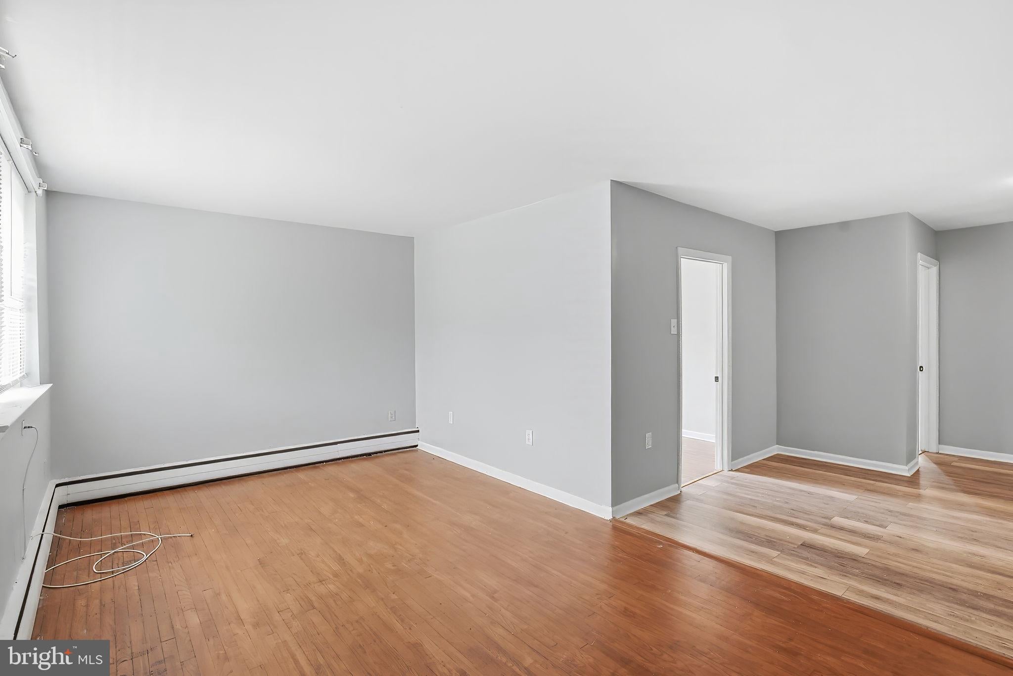 1201 W CHELTEN AVENUE 00