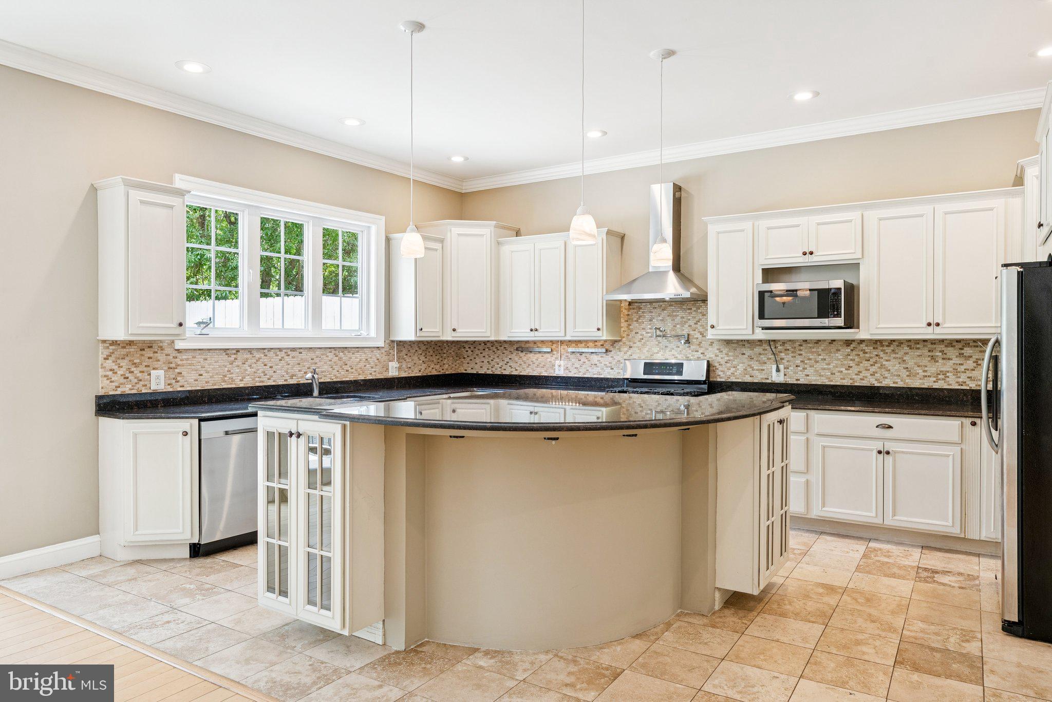 EL NIDO ESTATES - Residential Lease