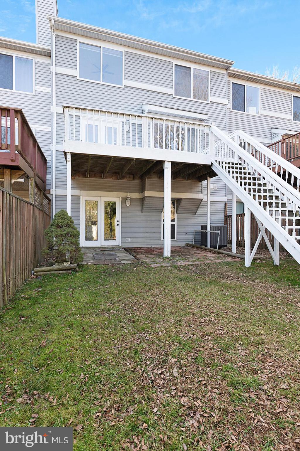 CONSTANT FRIENDSHIP - Residential