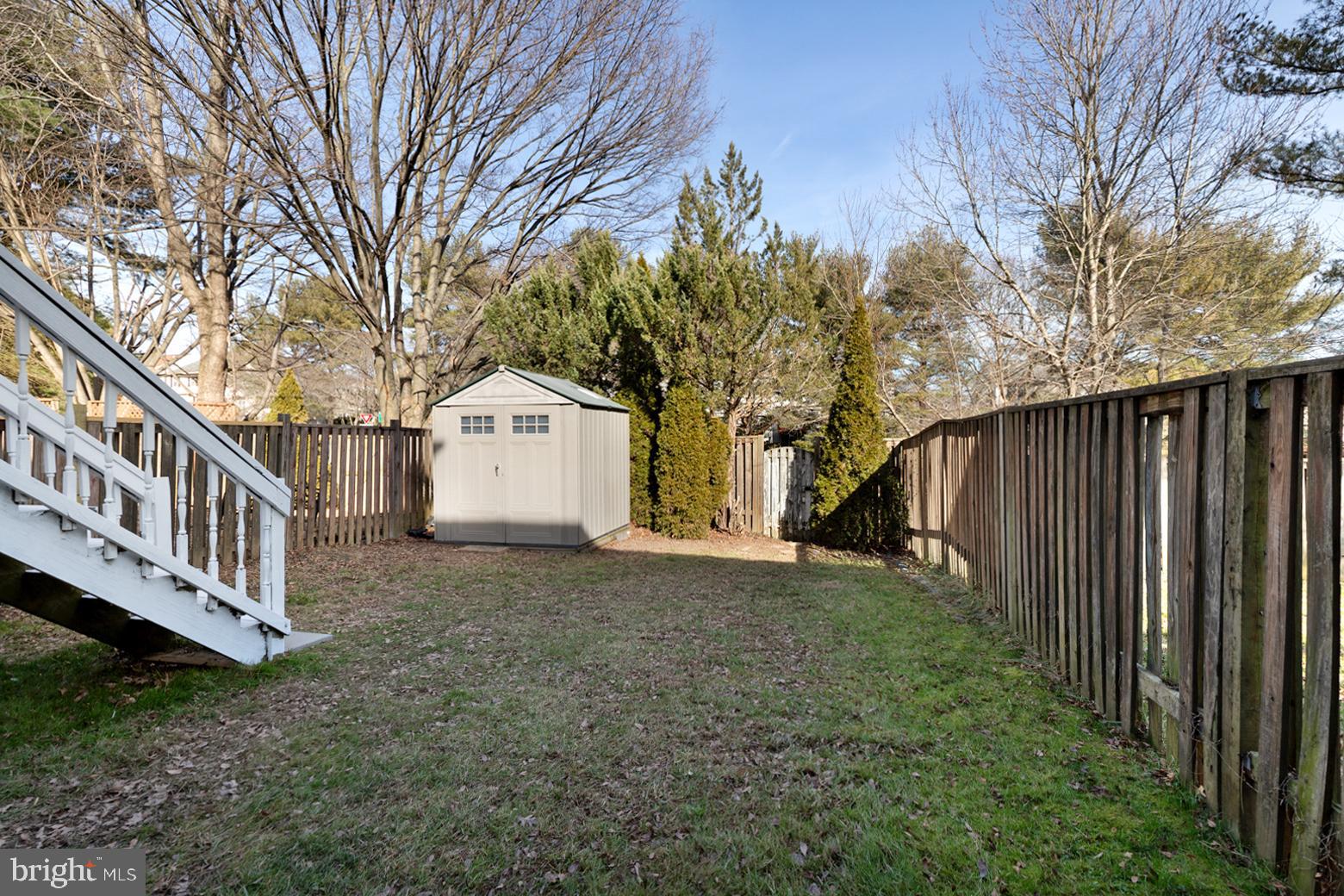 CONSTANT FRIENDSHIP - Residential