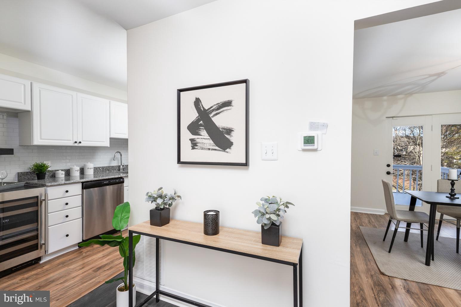 CONSTANT FRIENDSHIP - Residential