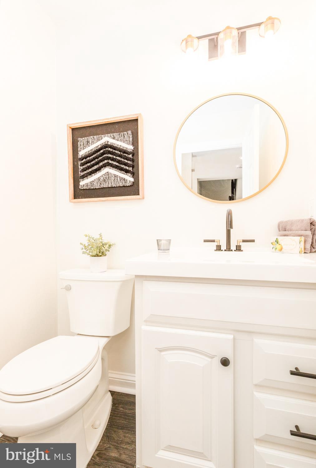 CONSTANT FRIENDSHIP - Residential