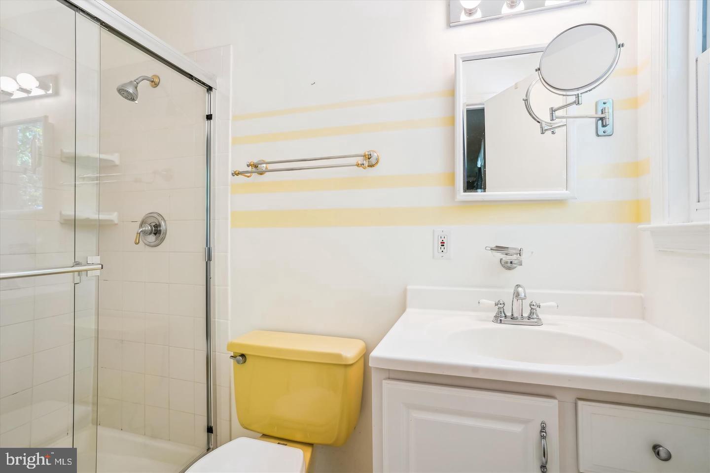 POINT OF WOODS - Residential