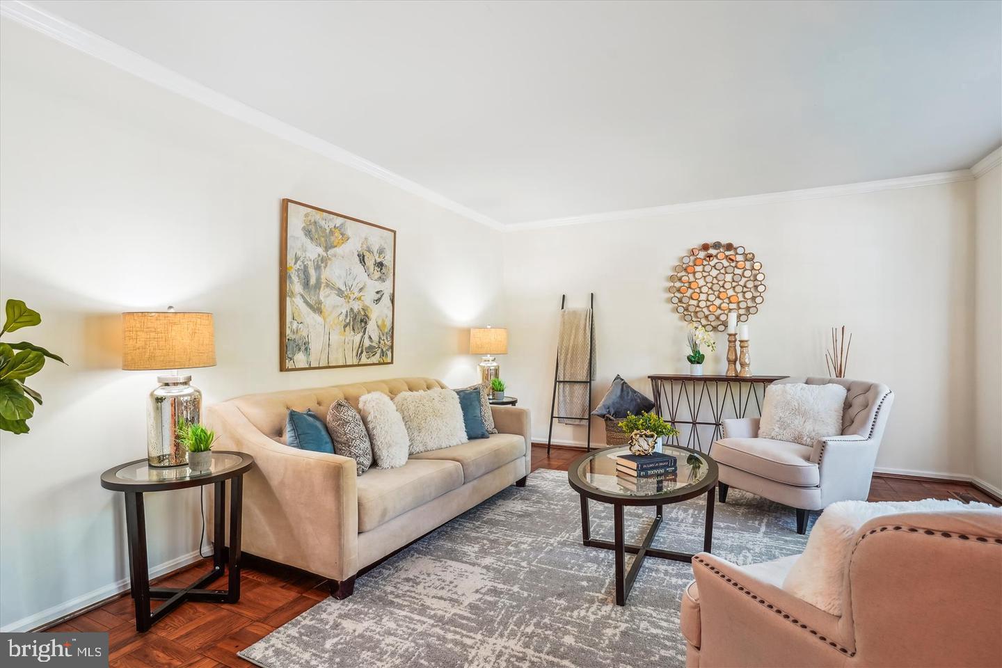 POINT OF WOODS - Residential