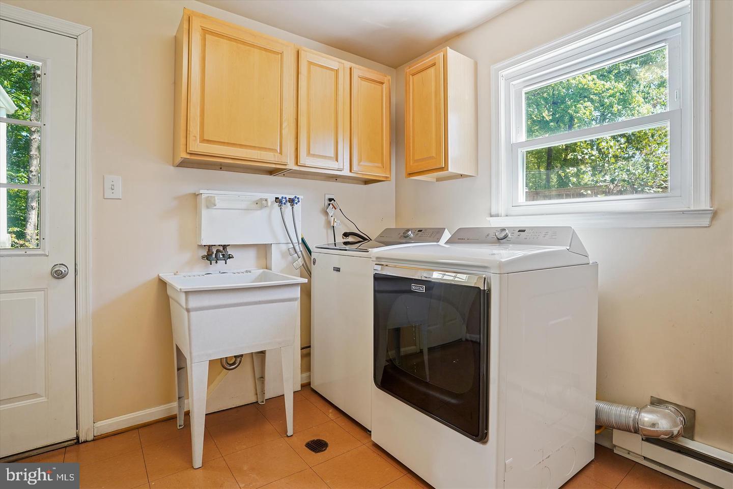 POINT OF WOODS - Residential