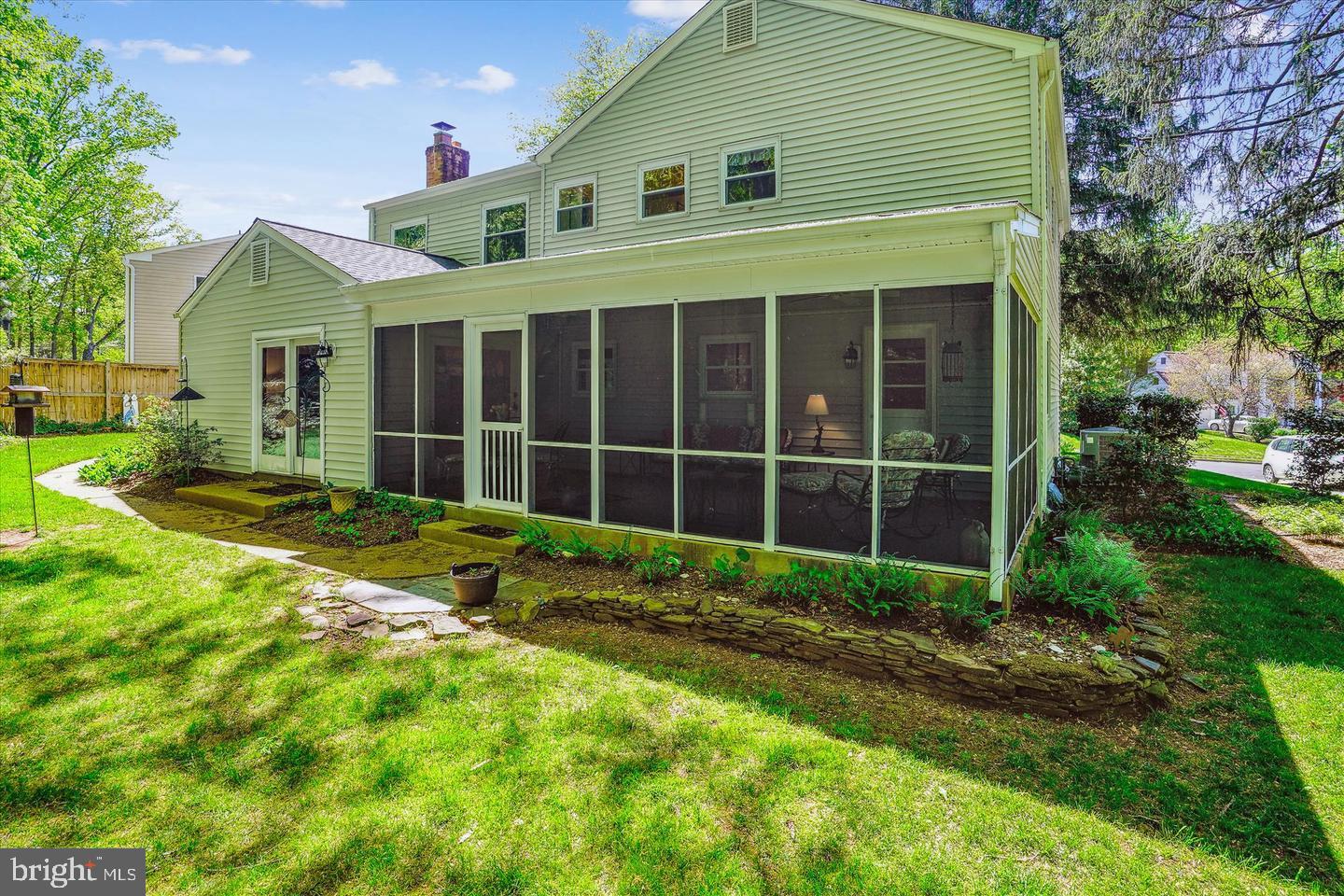 POINT OF WOODS - Residential