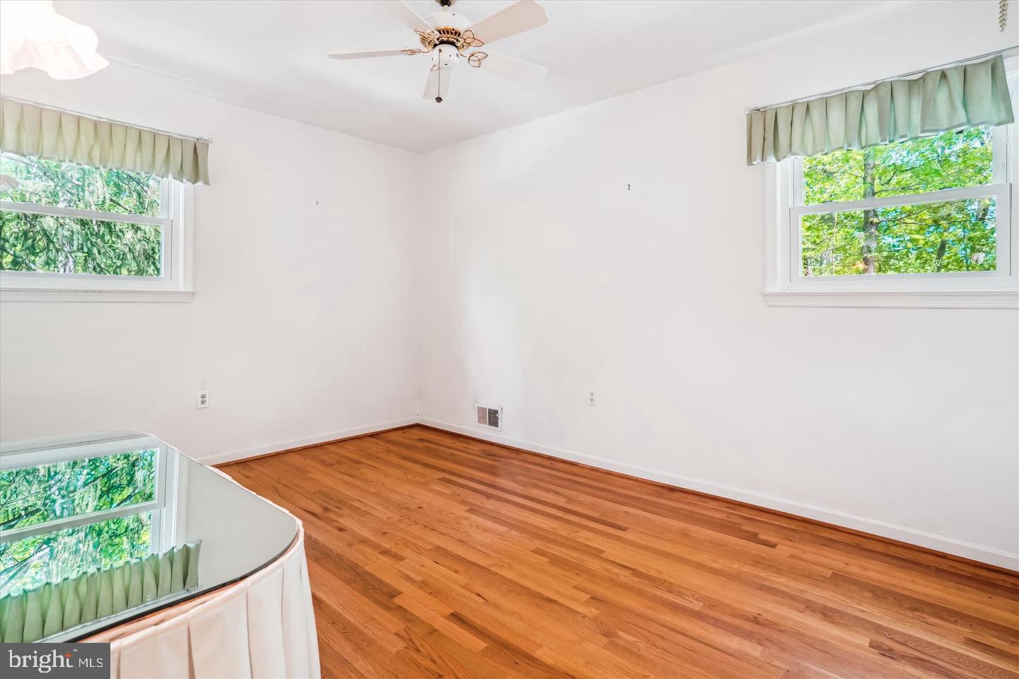 POINT OF WOODS - Residential