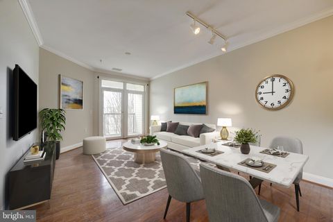 Photo of 1391 Pennsylvania Avenue SE #526, WASHINGTON, DC 20003 (MLS # DCDC2241406)