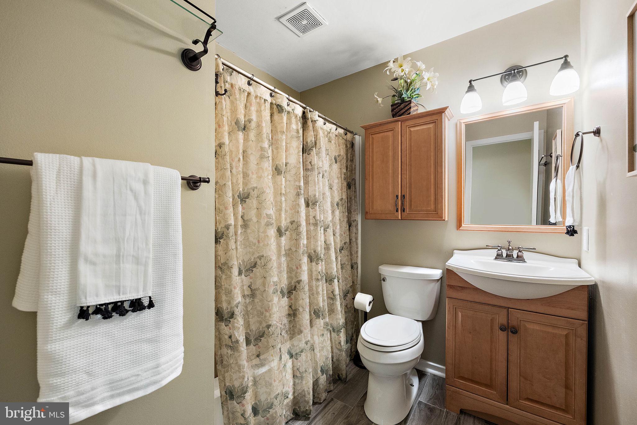 COVENTRY VILLAGE - Residential