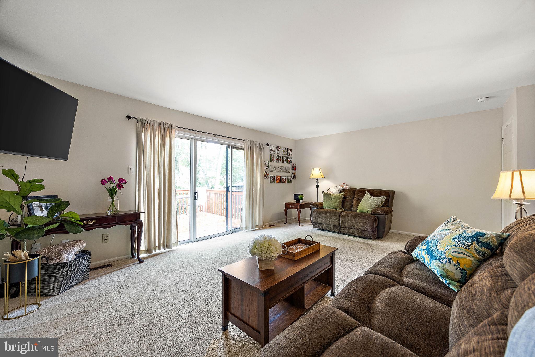 COVENTRY VILLAGE - Residential