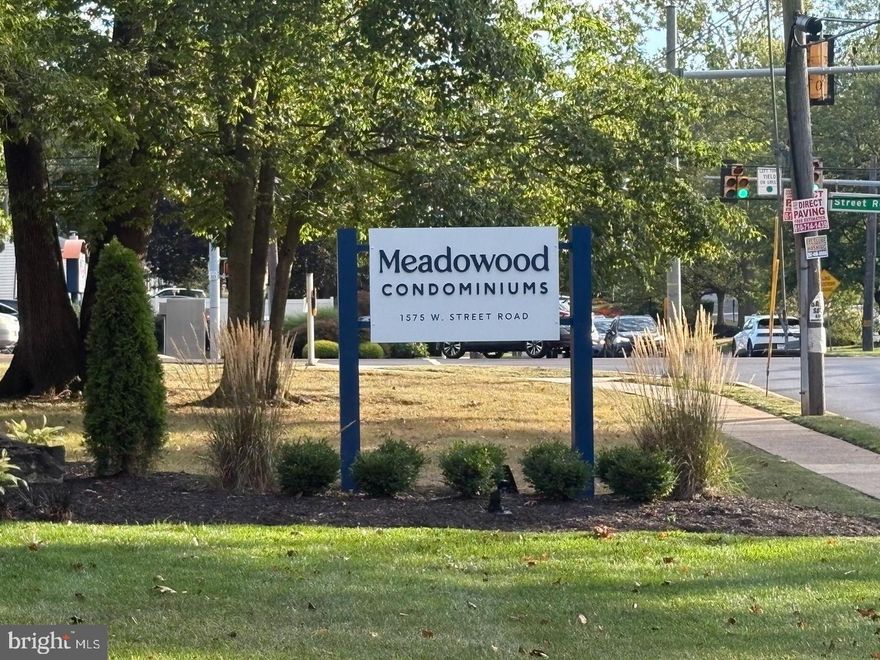 Welcome to this spacious 3-bedroom, 2-bathroom first-floor apartment in the desirable Meadowood Condominiums, located in Warminster, Bucks County! This beautifully maintained unit features gleaming hardwood floors, modern stainless steel appliances, and plenty of natural light throughout. Enjoy the convenience of single-floor living in a vibrant community setting. Don't miss out—schedule your showing today!