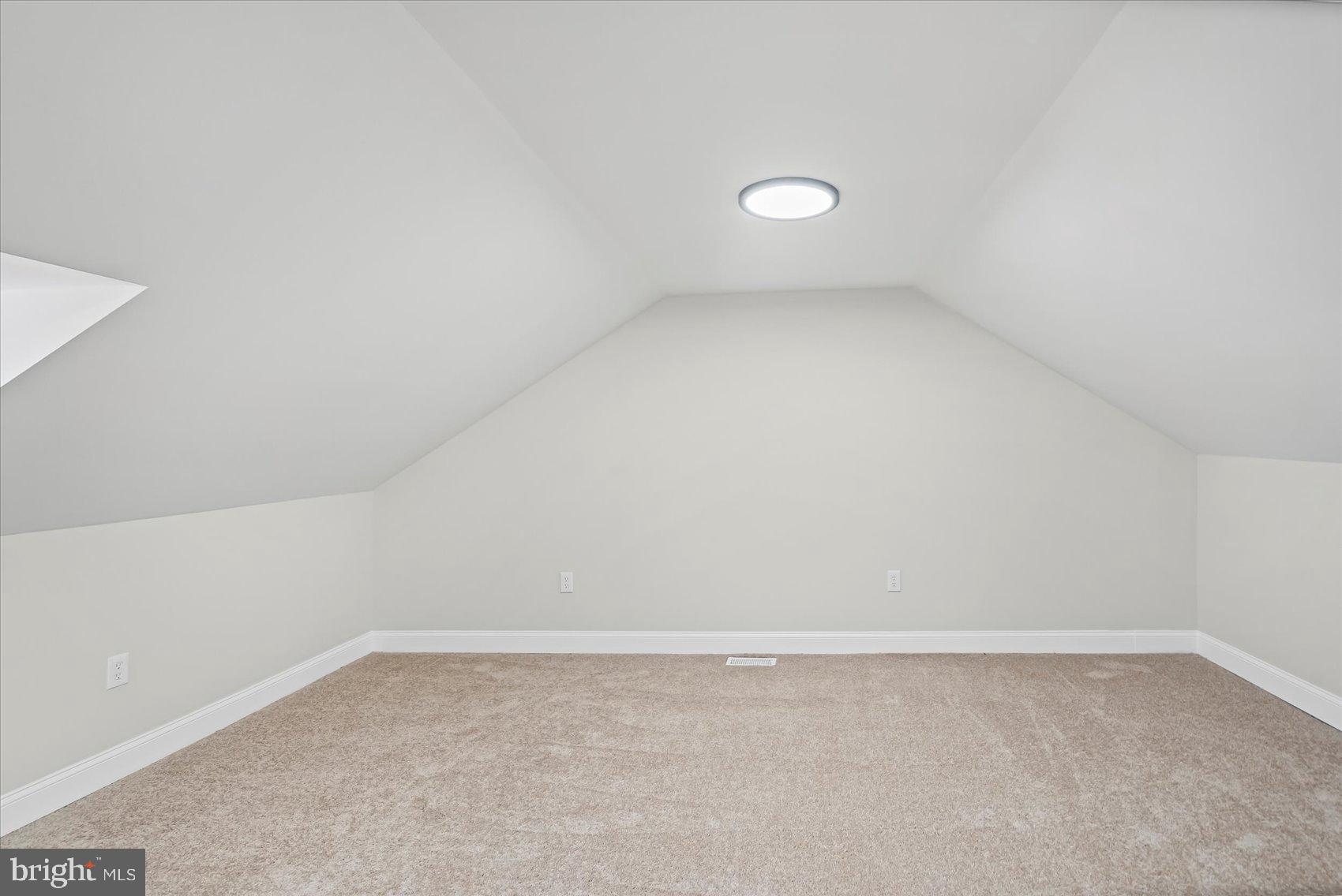 PERRING LOCH - Residential