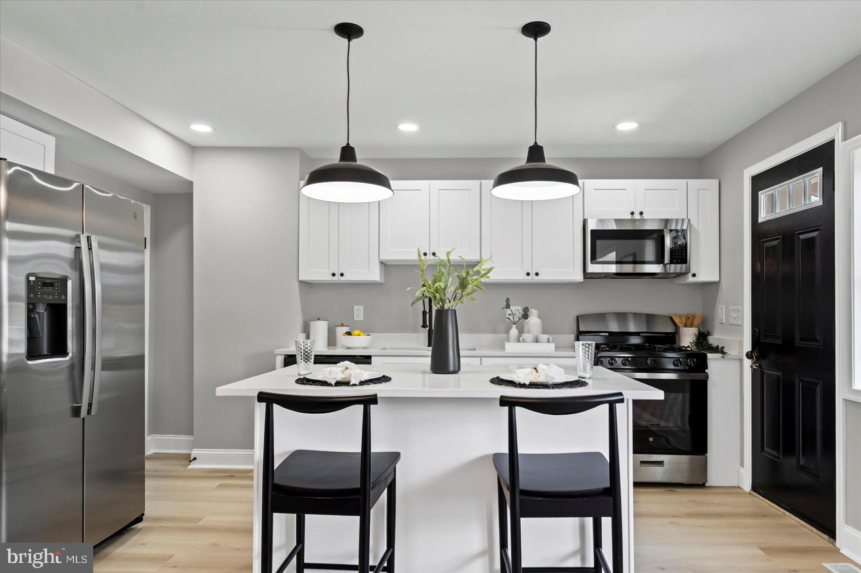 PERRING LOCH - Residential