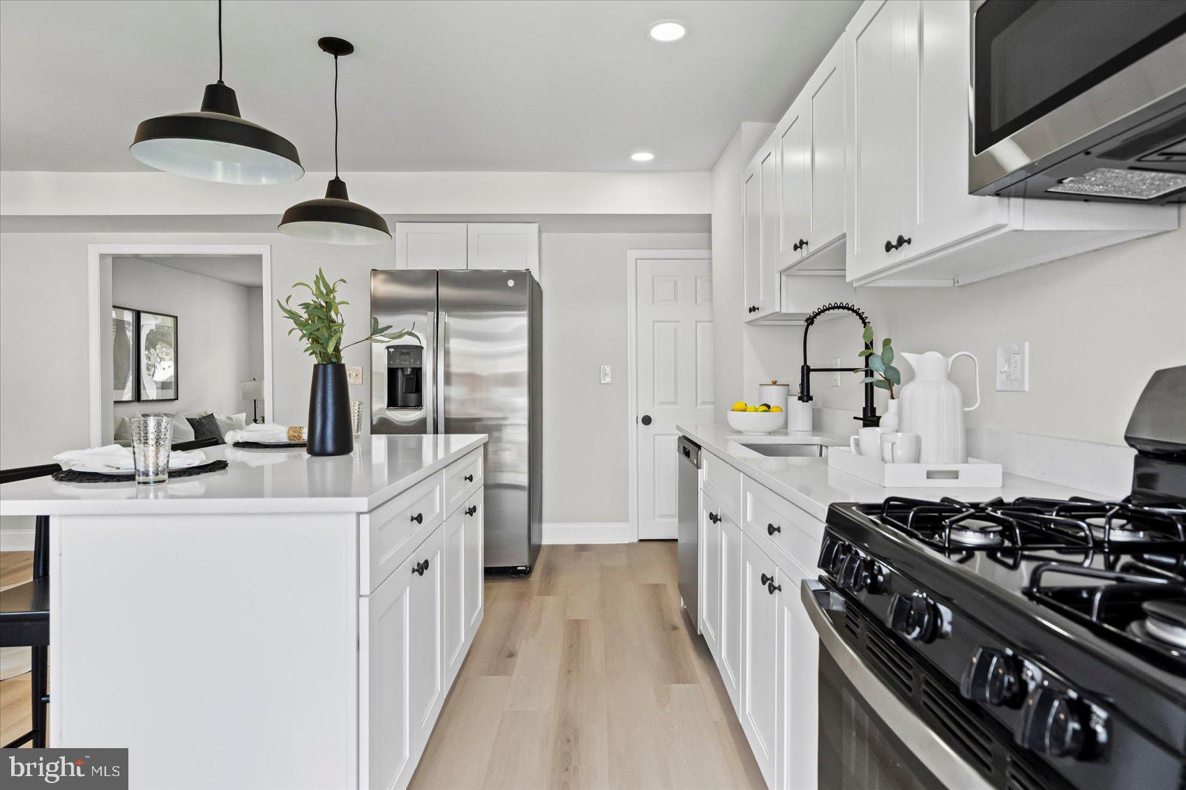 PERRING LOCH - Residential