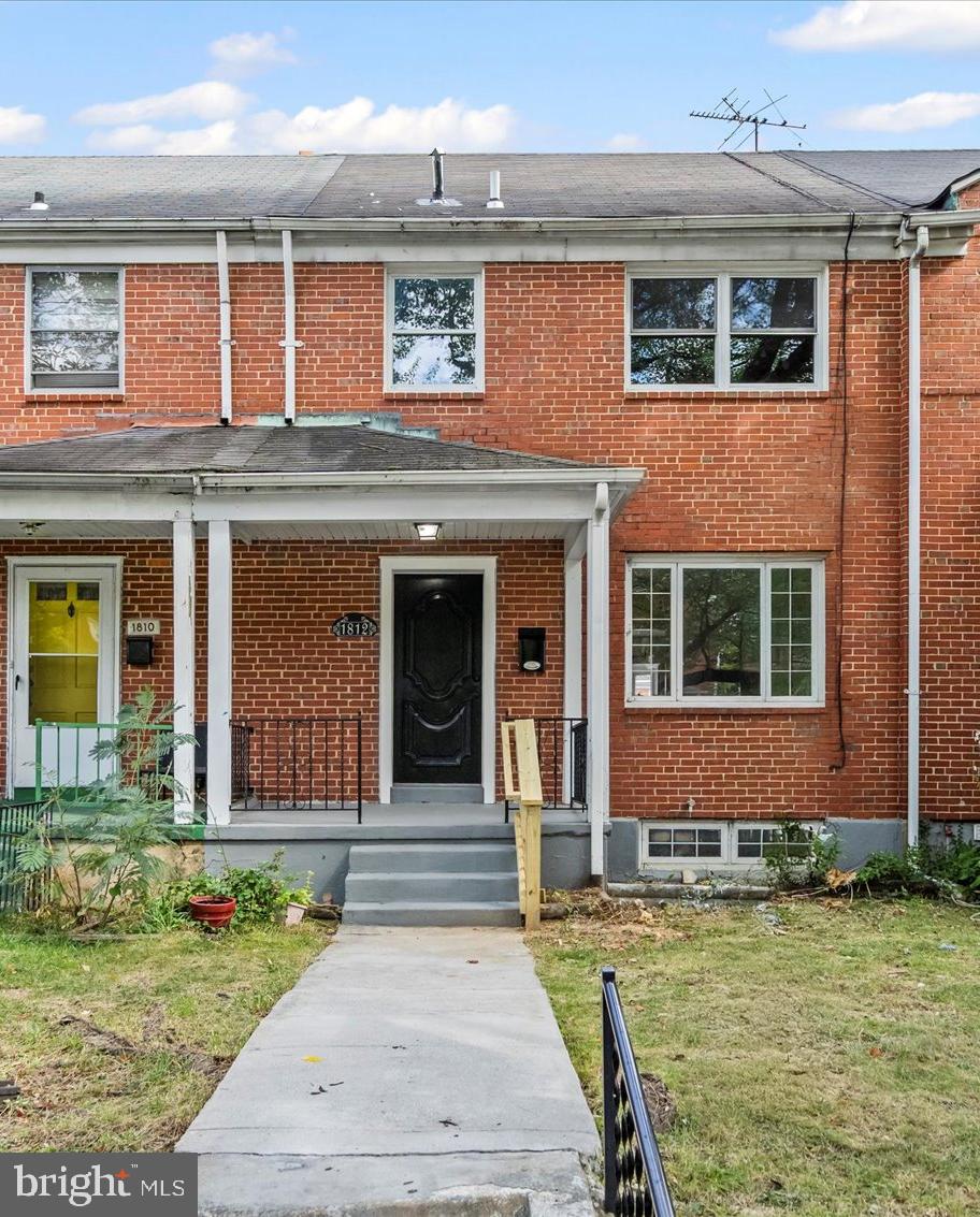 PERRING LOCH - Residential