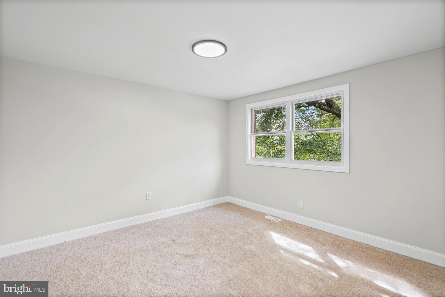 PERRING LOCH - Residential