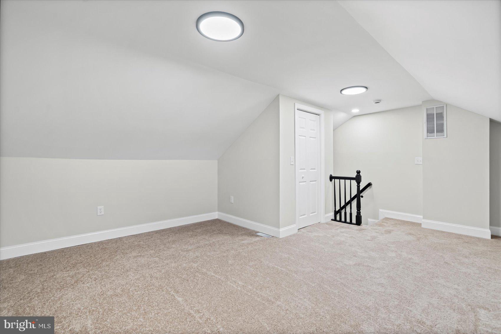 PERRING LOCH - Residential