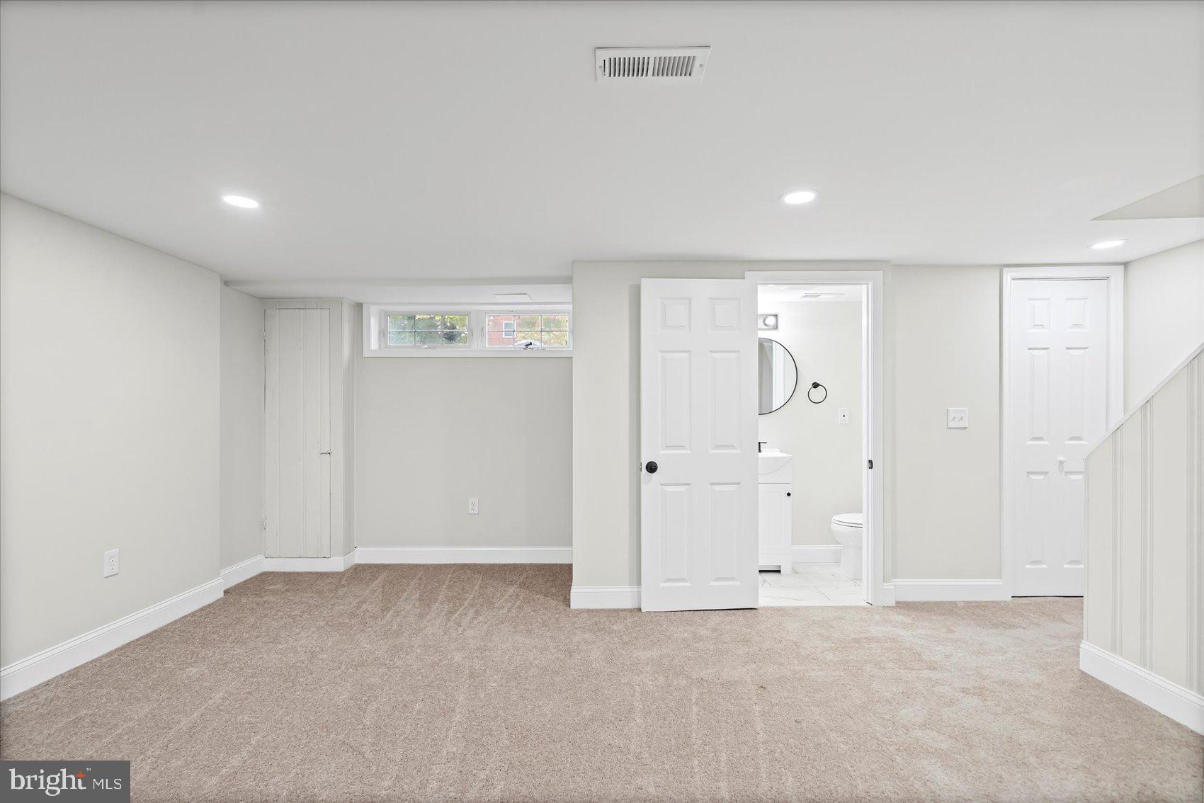 PERRING LOCH - Residential