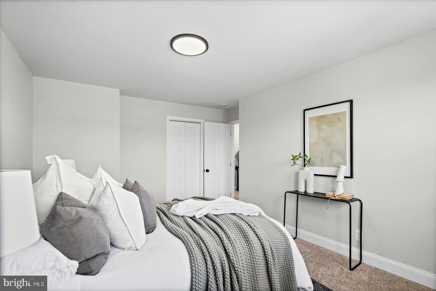 PERRING LOCH - Residential