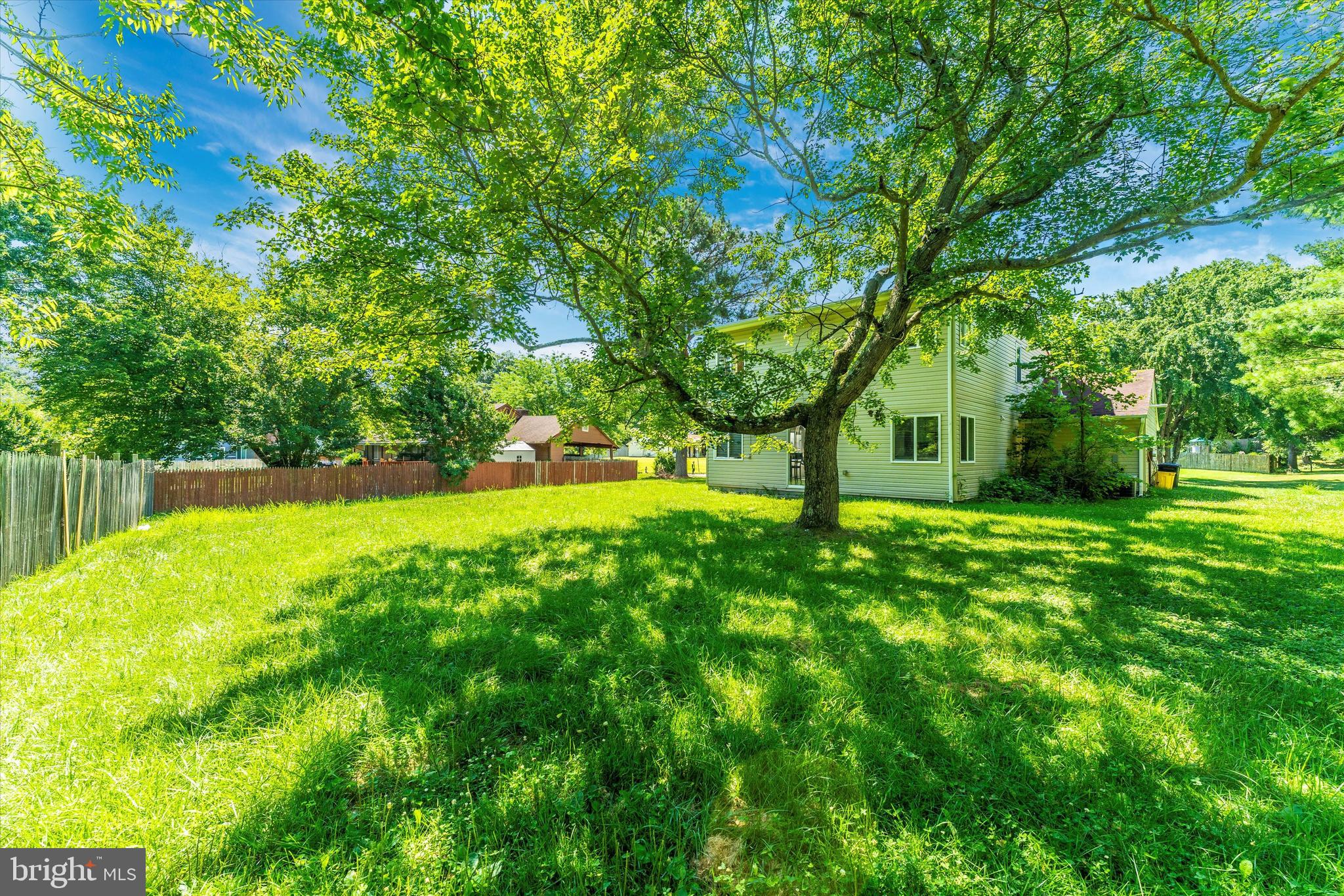 RAMBLING HILLS - Residential