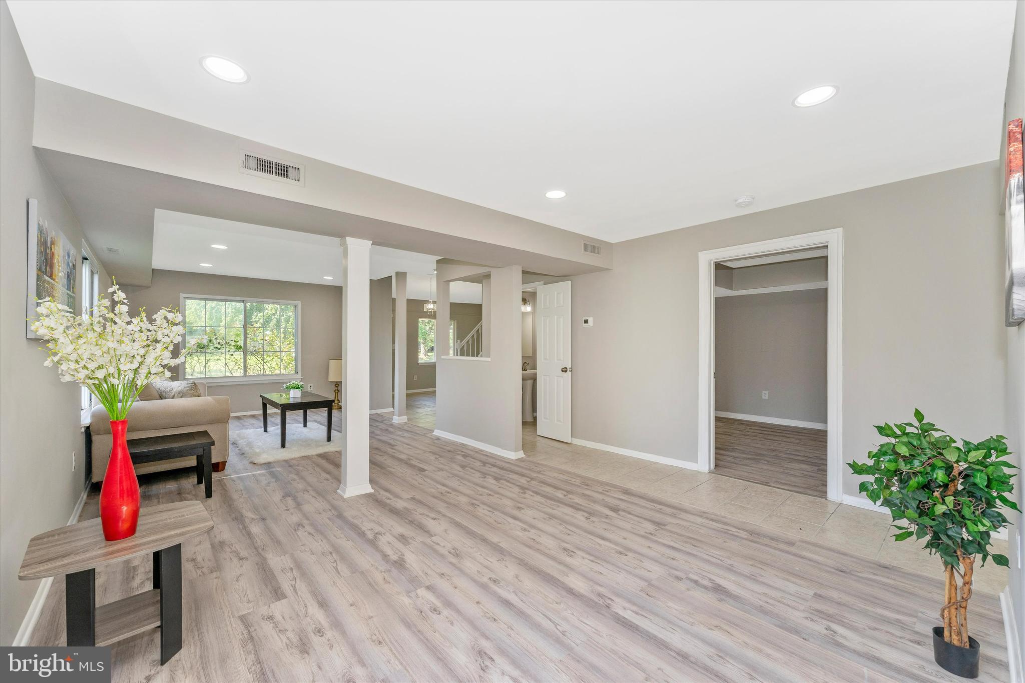 RAMBLING HILLS - Residential