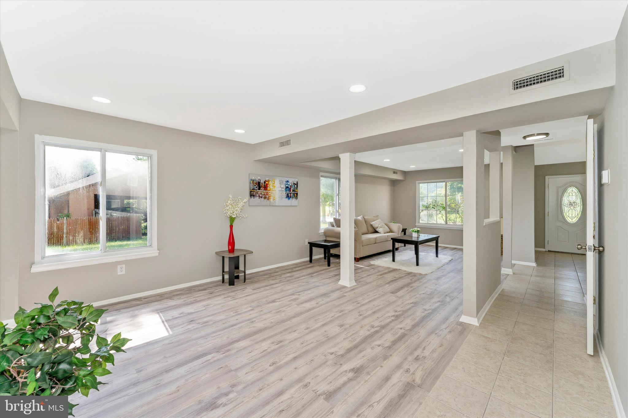 RAMBLING HILLS - Residential