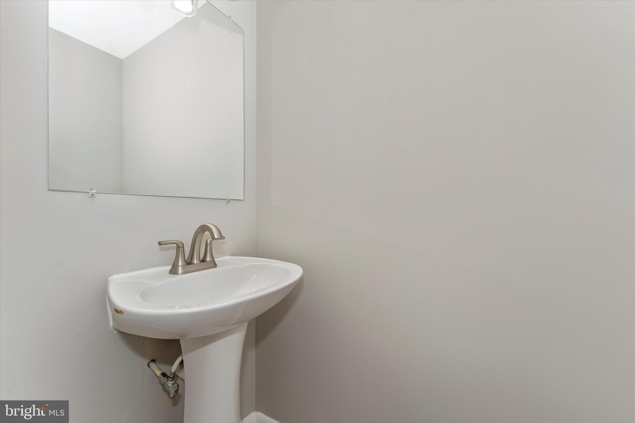 RAMBLING HILLS - Residential