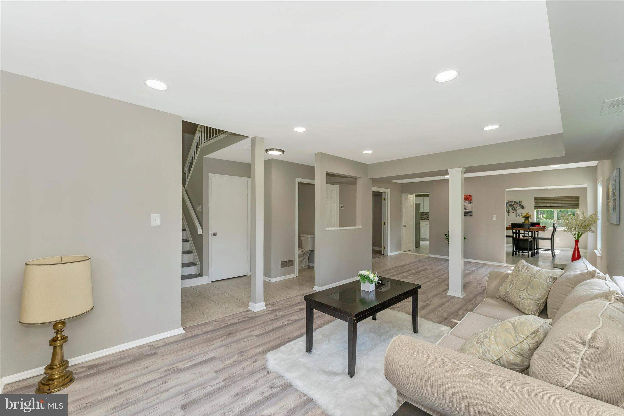 RAMBLING HILLS - Residential