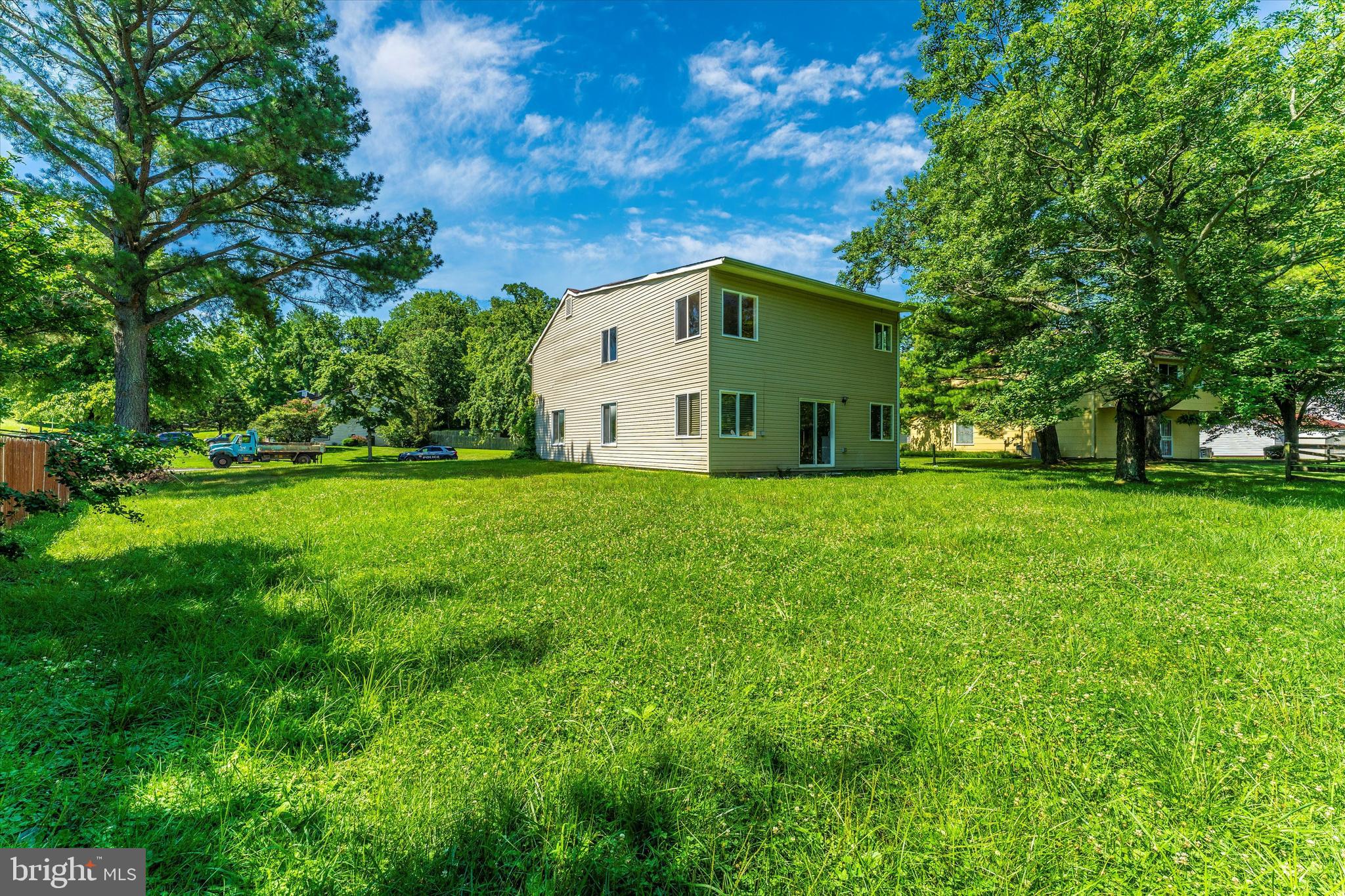 RAMBLING HILLS - Residential