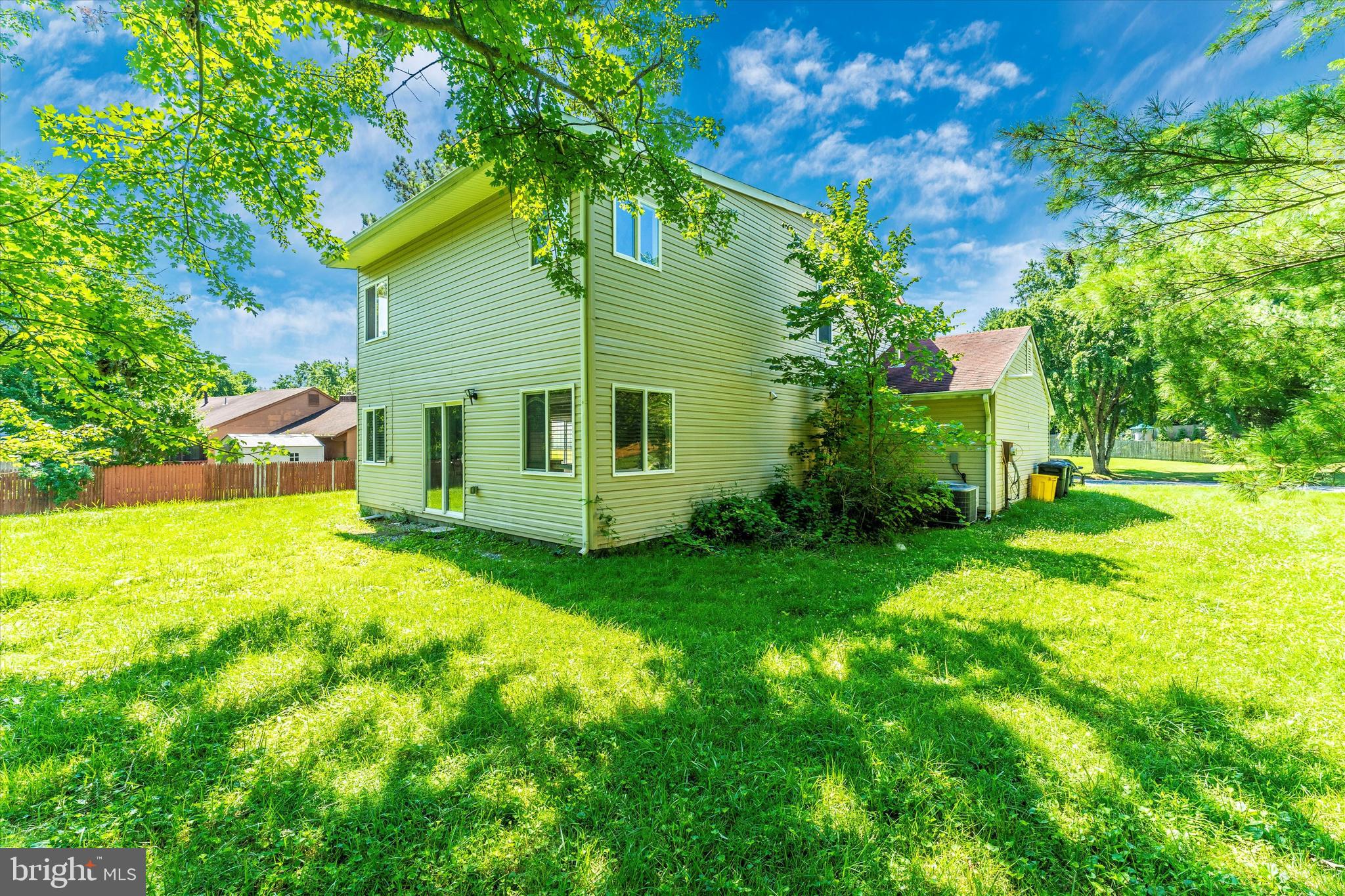 RAMBLING HILLS - Residential