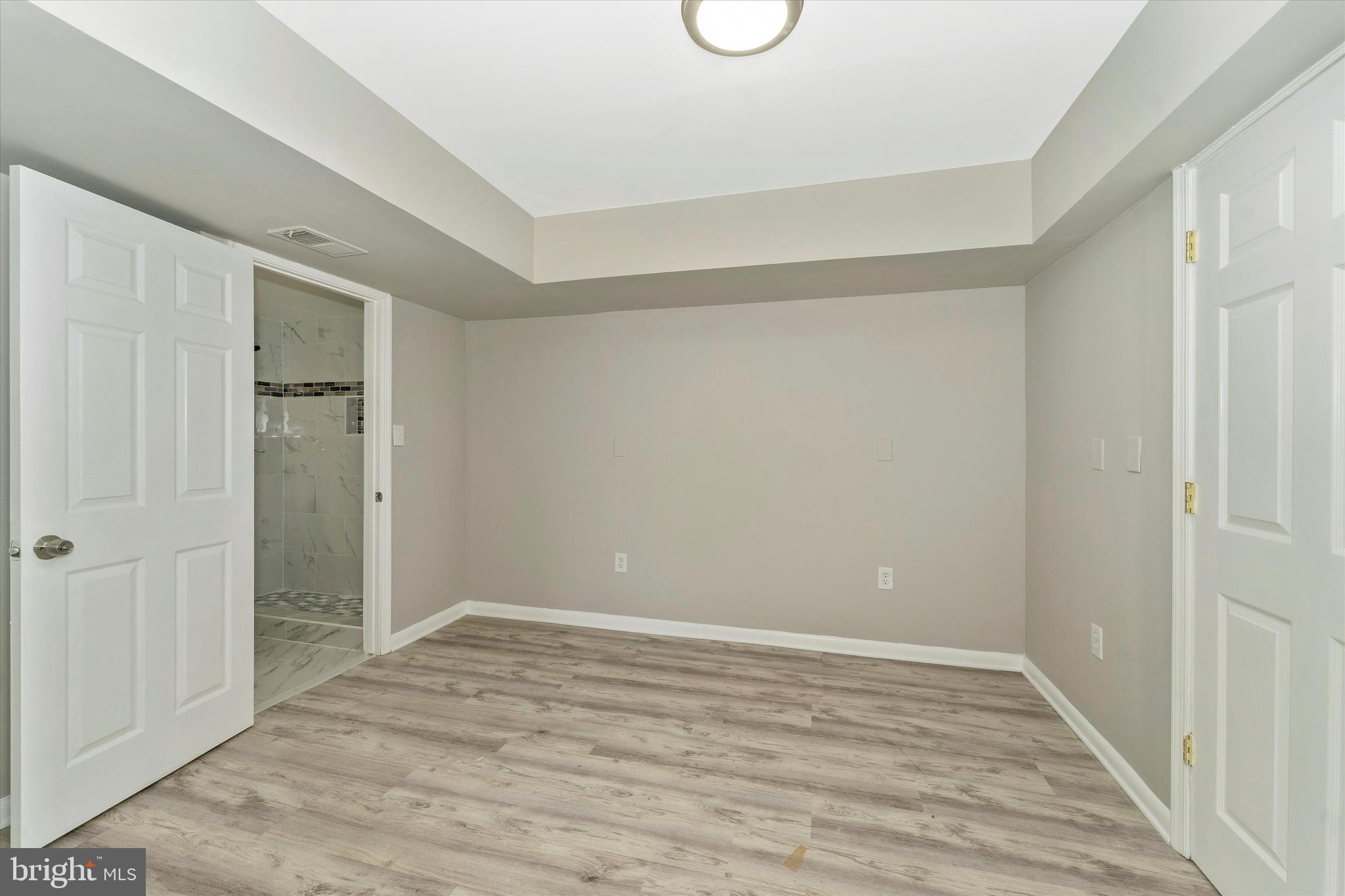 RAMBLING HILLS - Residential