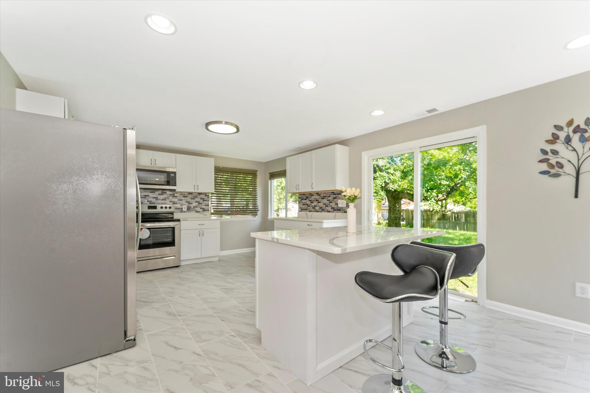 RAMBLING HILLS - Residential