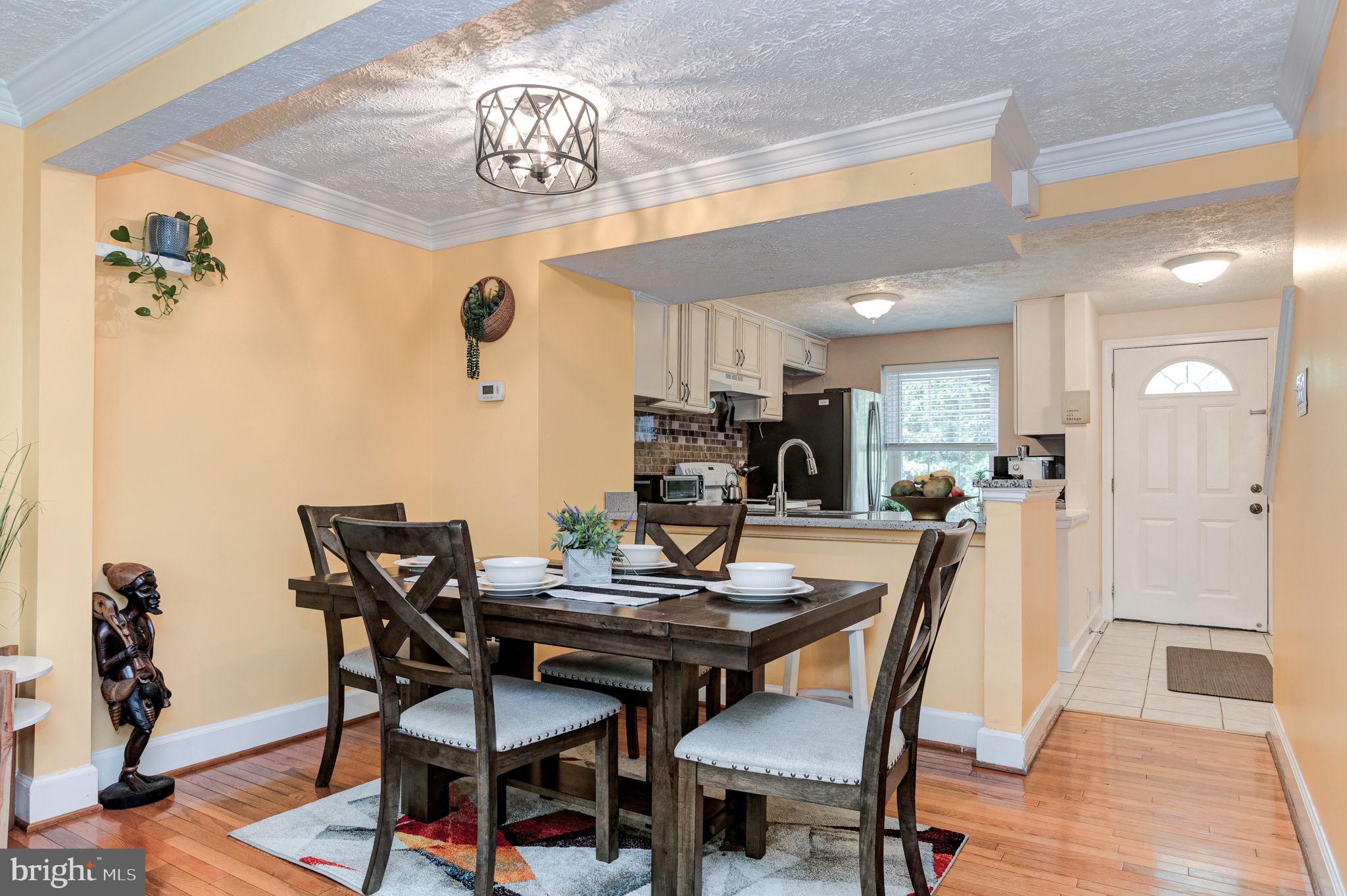 NEWINGTON FOREST - Residential